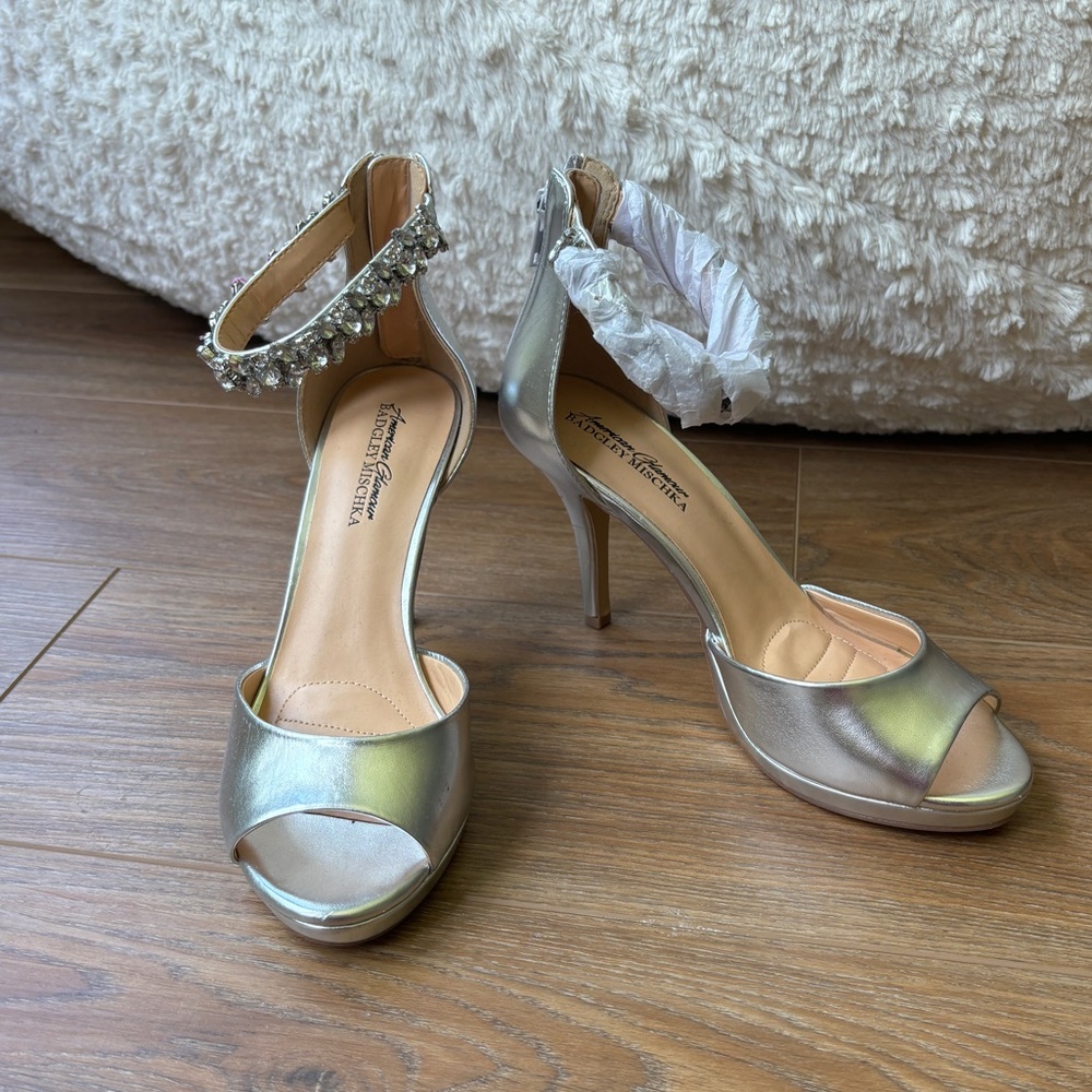 Badgley Mischka Silver Heels